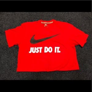 Men’s medium Nike shirt